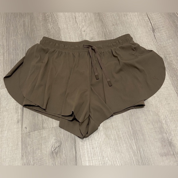 Women's Joy Lab Brown side pleat Run ing Shorts NWOT - Picture 1 of 7